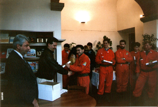 1992 05 Consegna attestati riconoscimento Rignano - 1